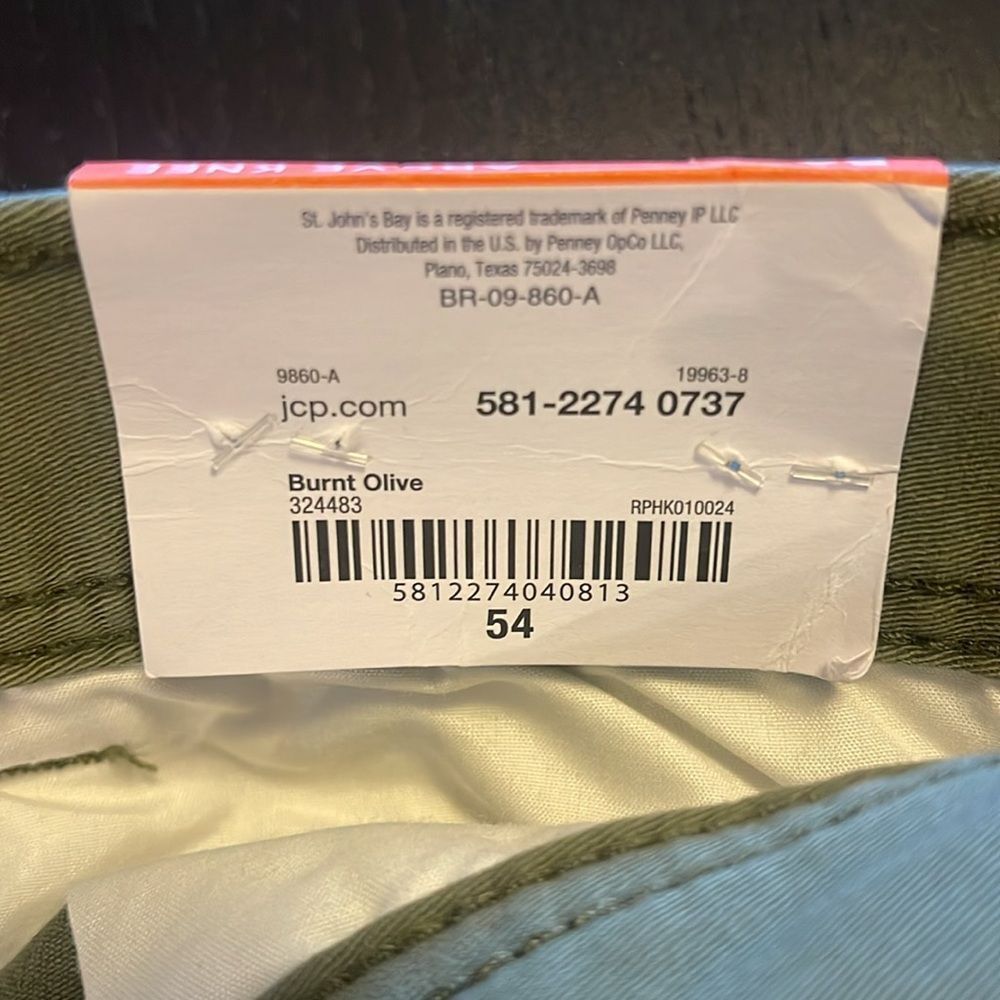 Green Cargo Shorts with Classic Design NWT st johns bay size 54 - Picture 6 of 6